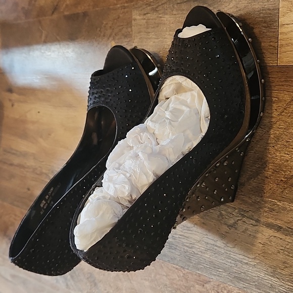 Wedges - Picture 5 of 16